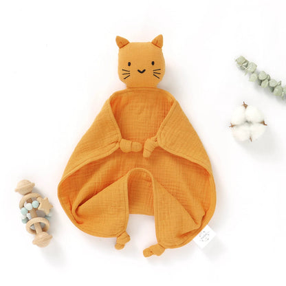 Doudou chat orange, hochet en bois, branche d'eucalyptus, coton.