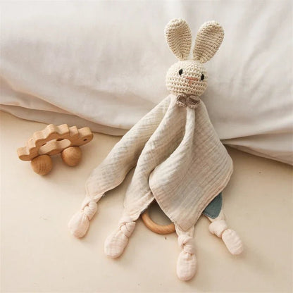 Peluche Doudou Bébé lapin crochet coton, mousseline, anneau dentition, jeu éducatif enfant.