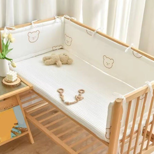 Tour de Lit Bébé-Ourson espace sécurisé et chaleureux